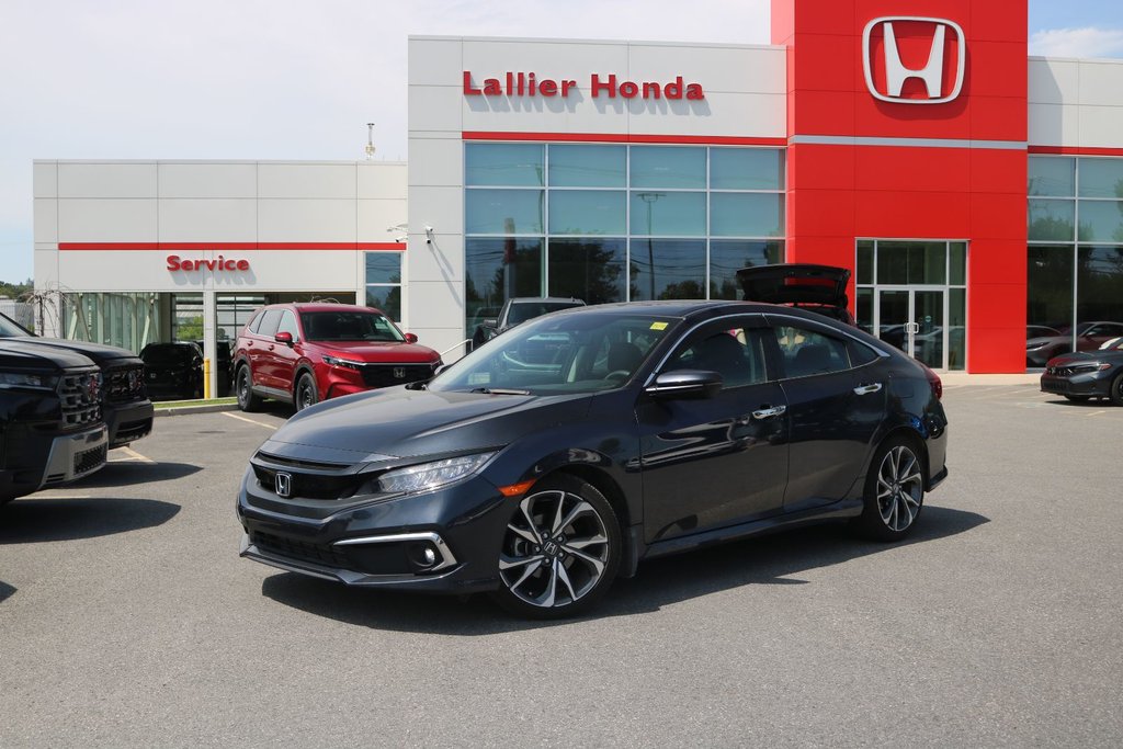 2019 Honda Civic Touring in Gatineau, Quebec - 1 - w1024h768px