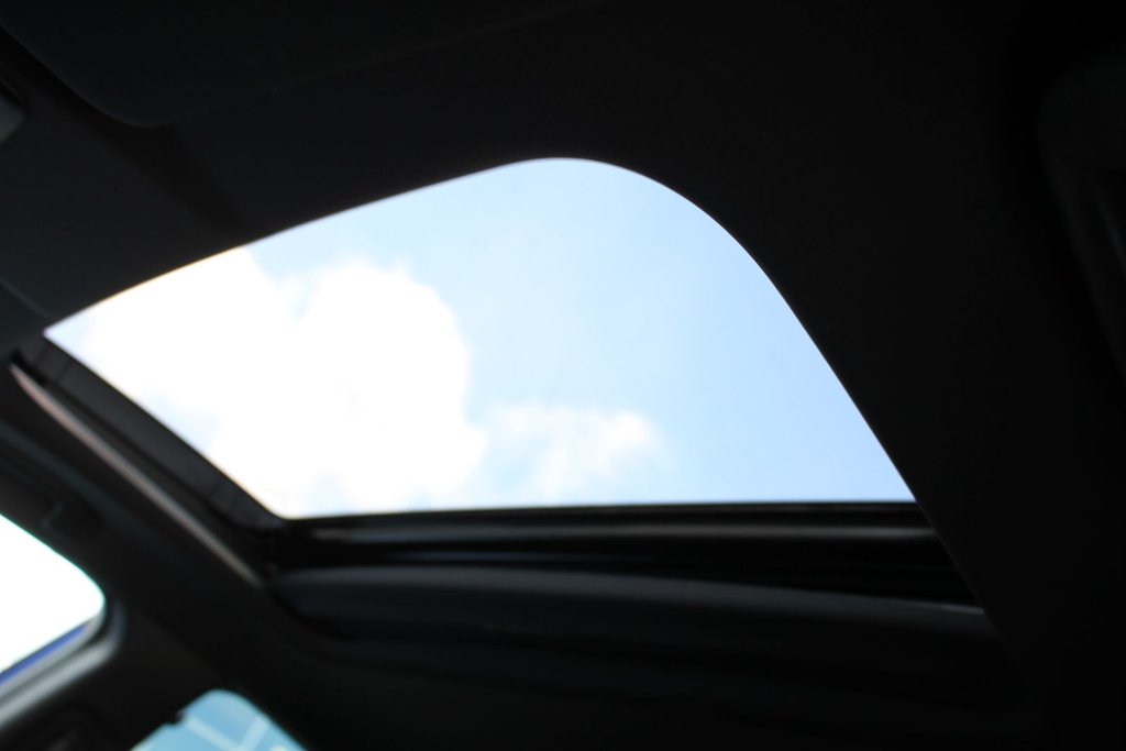 Honda Civic SI 2020 à , Québec - 24 - w1024h768px