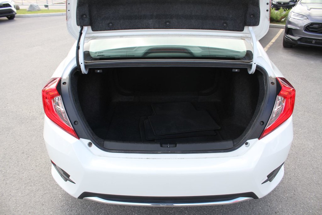 Honda Civic LX 2020 à , Québec - 22 - w1024h768px