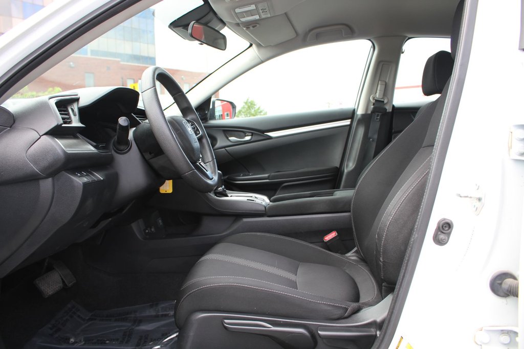 Honda Civic LX 2020 à , Québec - 7 - w1024h768px