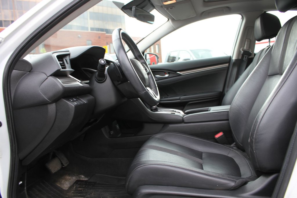 2020 Honda Civic Touring in , Quebec - 7 - w1024h768px