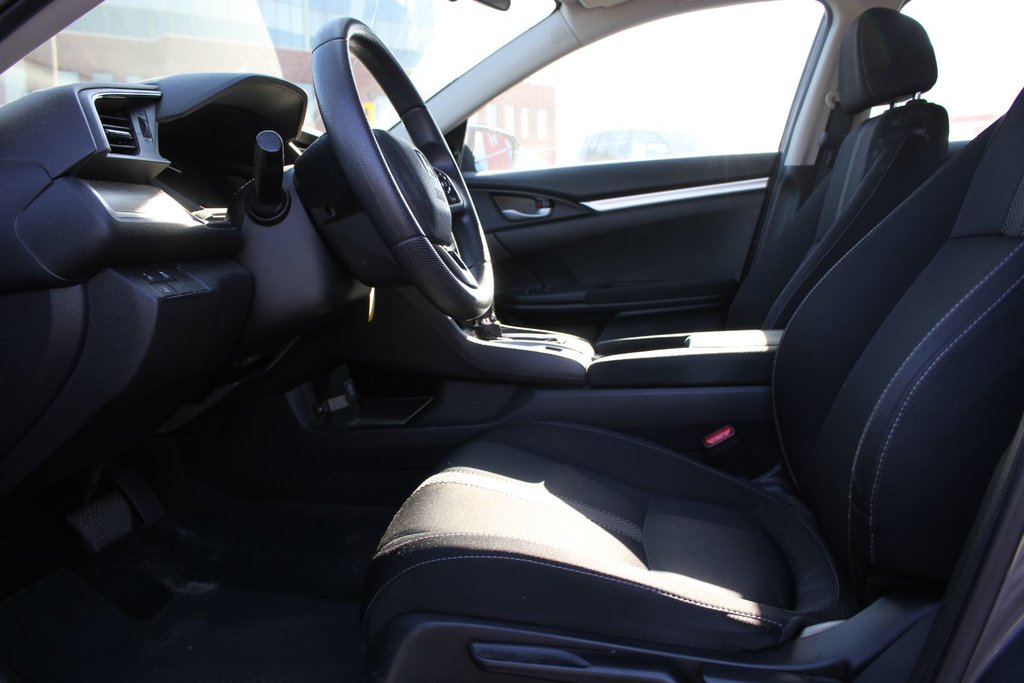 Honda Civic LX 2020 à , Québec - 7 - w1024h768px