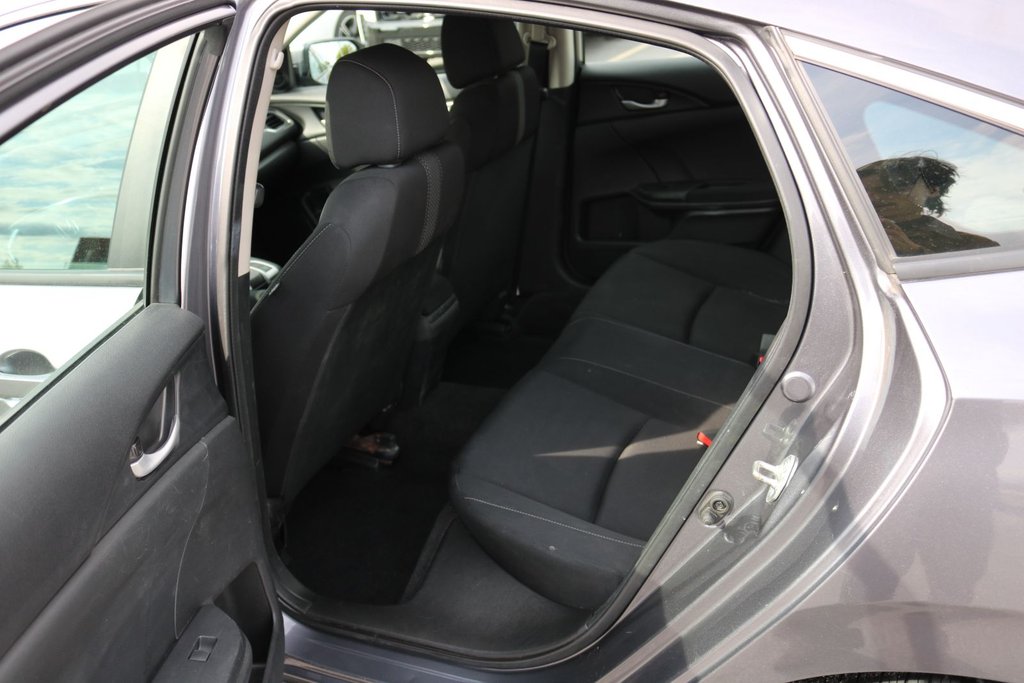 2020 Honda Civic LX in Montréal, Quebec - 8 - w1024h768px