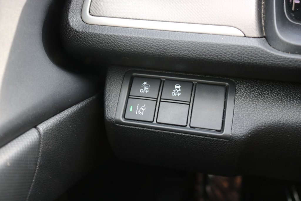 2020 Honda Civic LX in Montréal, Quebec - 13 - w1024h768px
