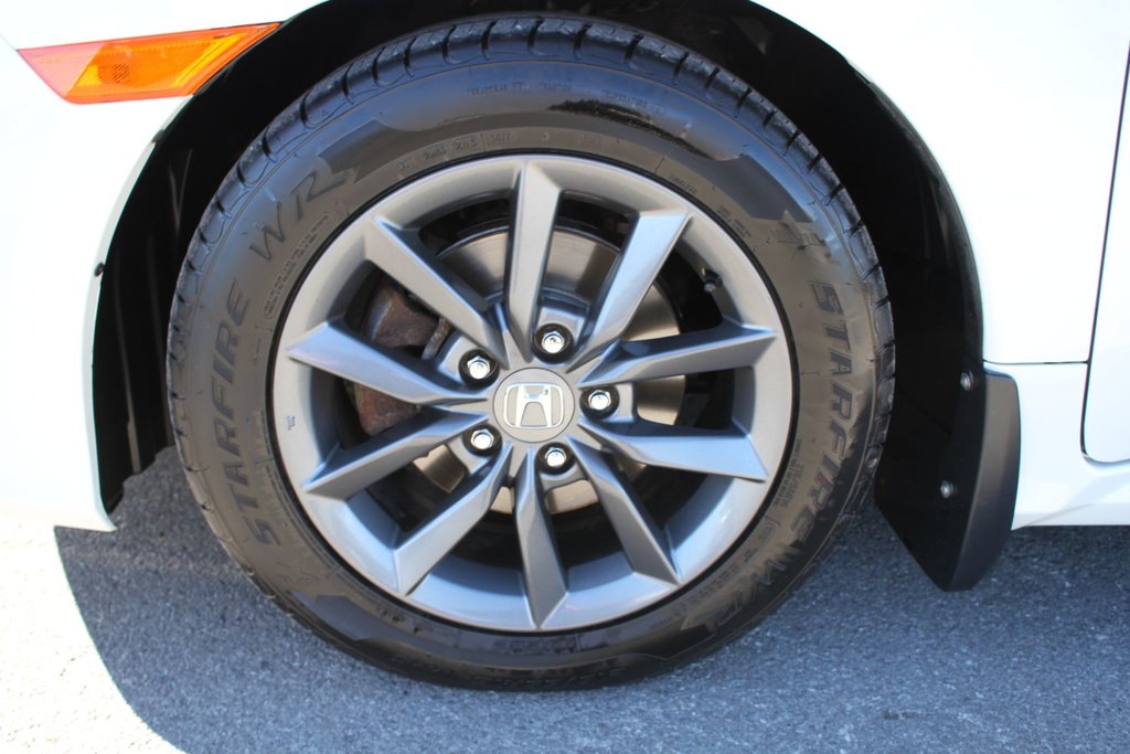 Honda Civic EX 2021 à , Québec - 25 - w1024h768px