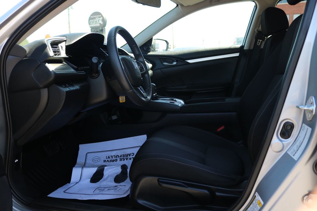 2021 Honda Civic LX in Montréal, Quebec - 7 - w1024h768px