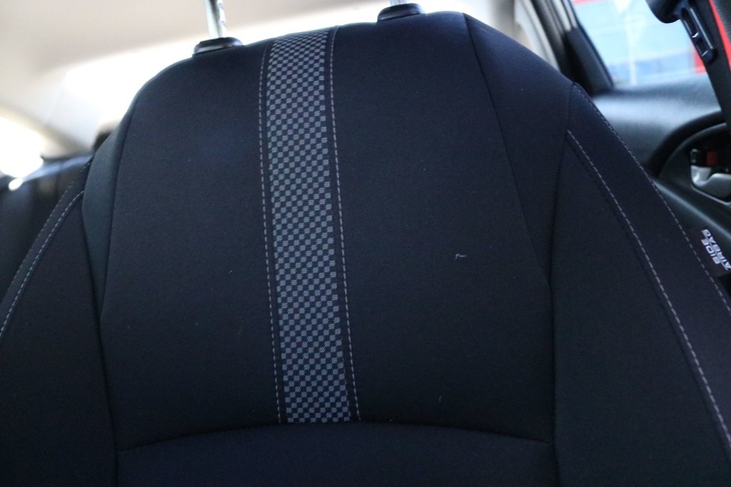 2021 Honda Civic LX in Montréal, Quebec - 18 - w1024h768px