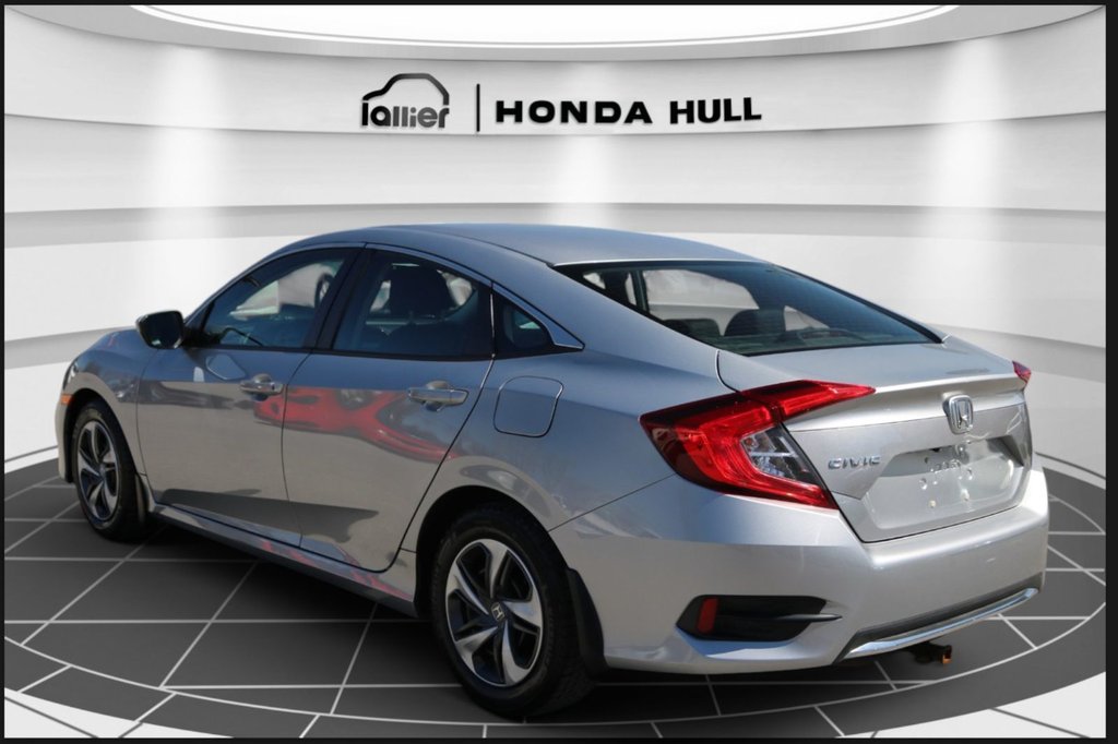2021 Honda Civic LX in Montréal, Quebec - 3 - w1024h768px