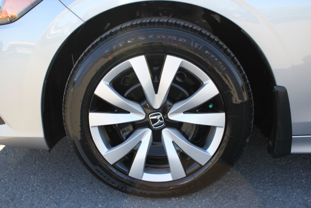 Honda Civic LX 2022 à , Québec - 23 - w1024h768px