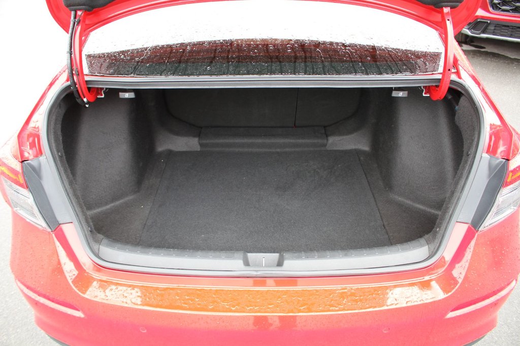 2022 Honda Civic Touring in , Quebec - 26 - w1024h768px