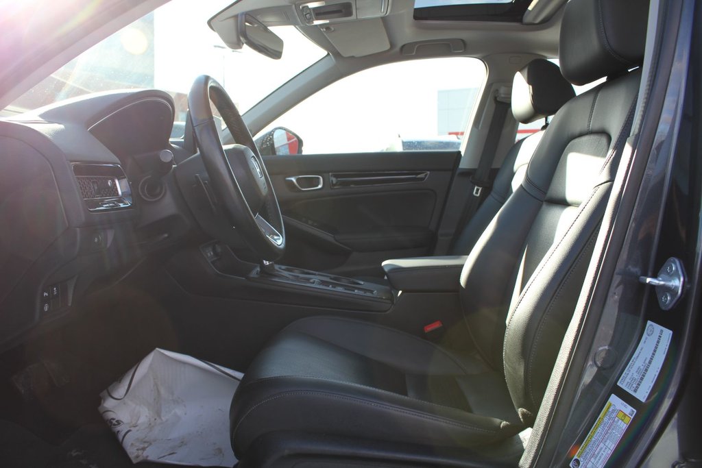 Honda Civic Touring 2022 à Gatineau, Québec - 8 - w1024h768px