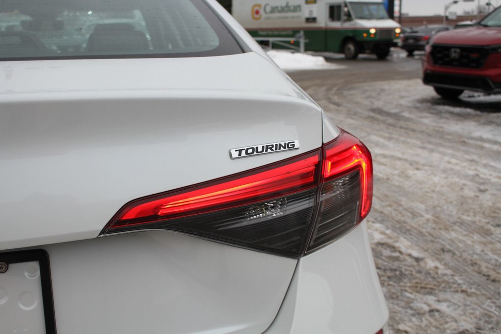 Honda Civic Touring 2022 à , Québec - 7 - w1024h768px