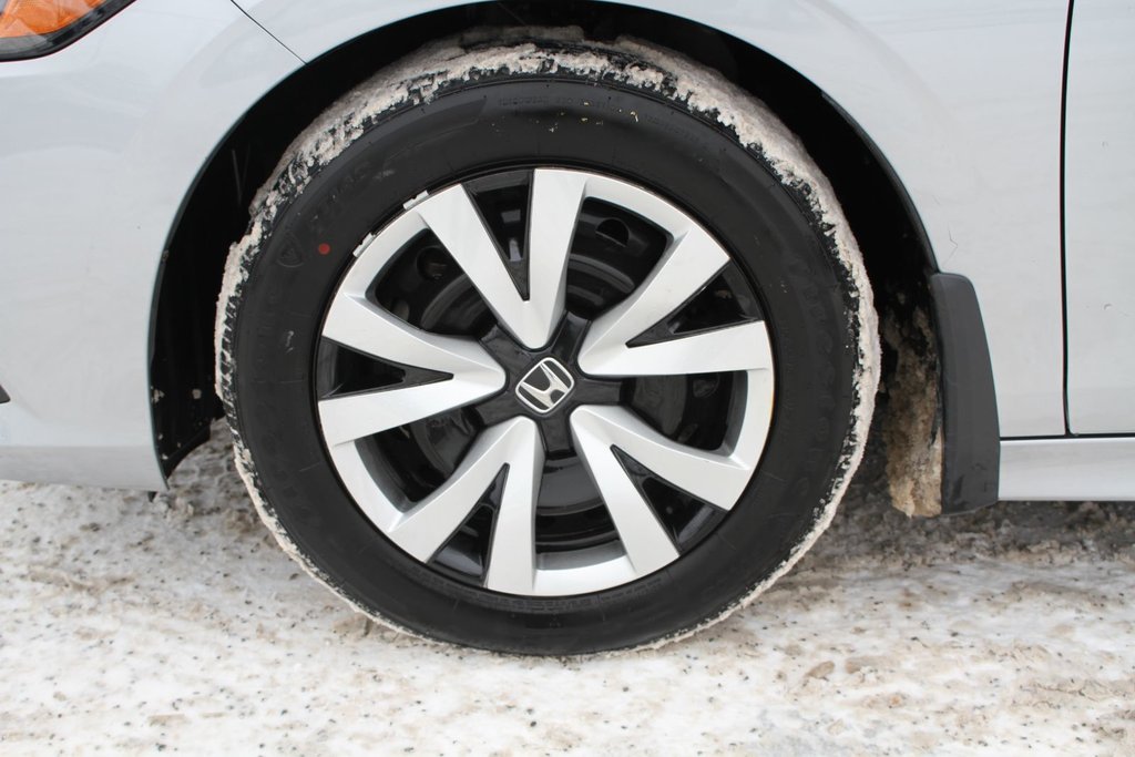 Honda Civic LX 2022 à , Québec - 23 - w1024h768px