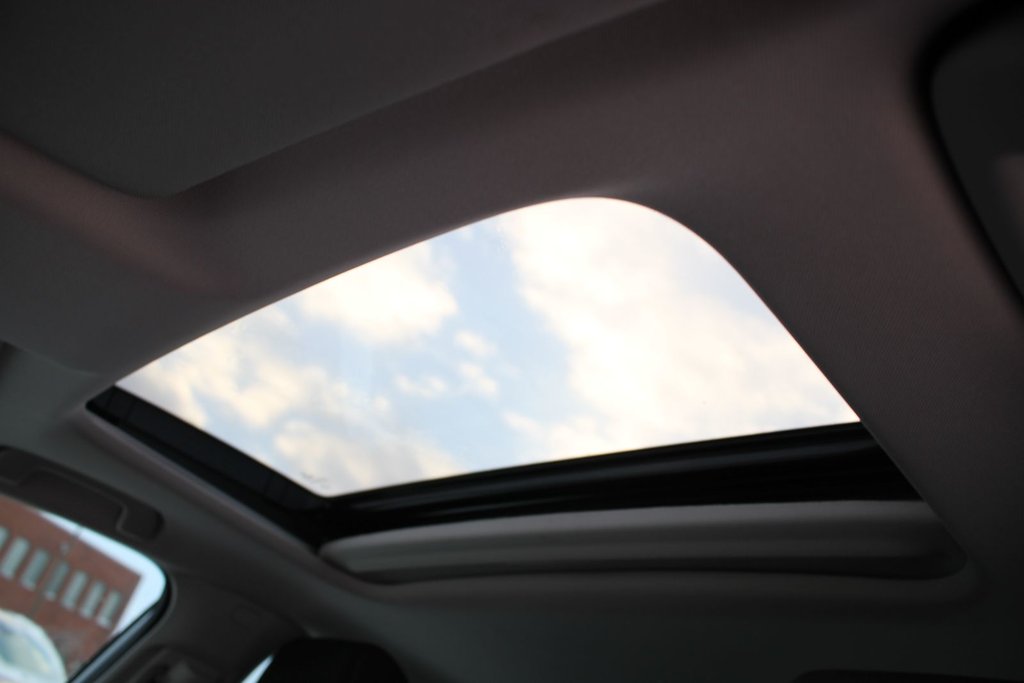 2022 Honda Civic EX in Gatineau, Quebec - 23 - w1024h768px