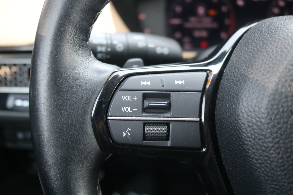 2022 Honda Civic Touring in Gatineau, Quebec - 13 - w1024h768px