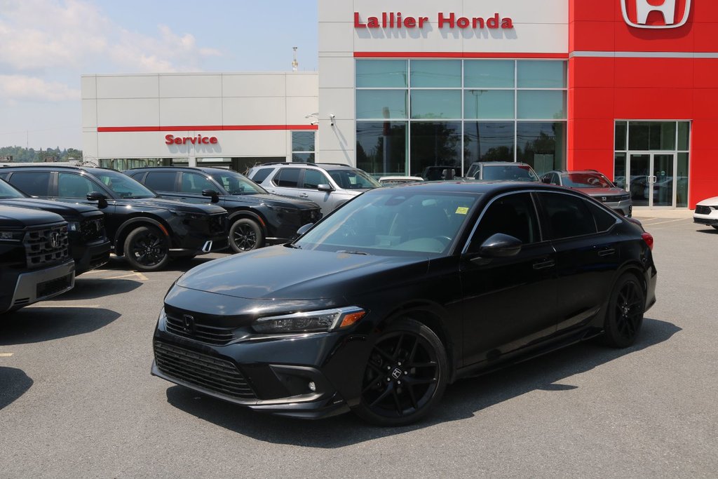2022 Honda Civic Touring in Gatineau, Quebec - 1 - w1024h768px