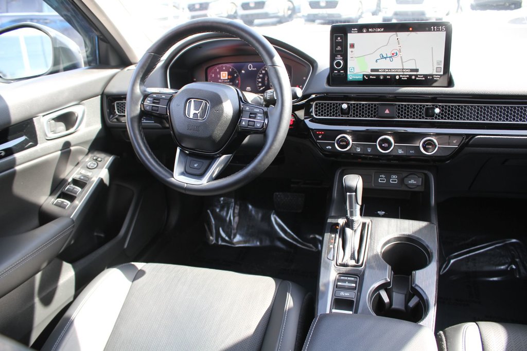 Honda Civic Touring 2023 à Gatineau, Québec - 10 - w1024h768px