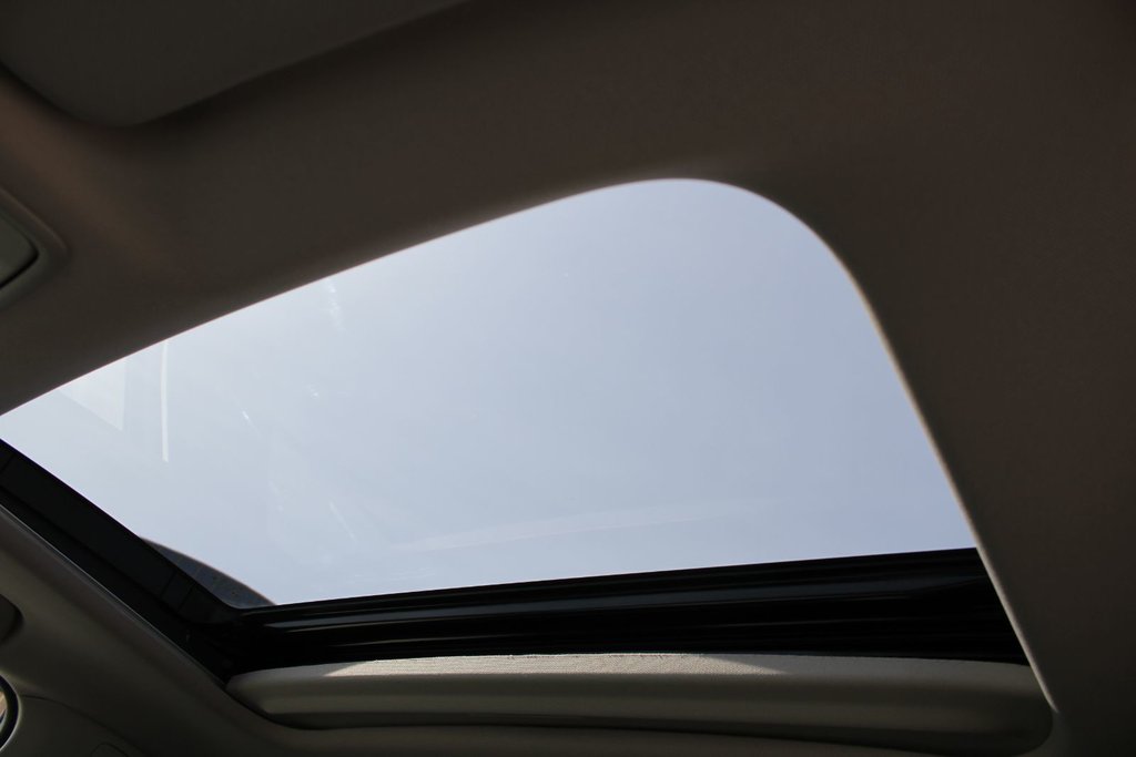 Honda Civic Touring 2023 à Gatineau, Québec - 27 - w1024h768px