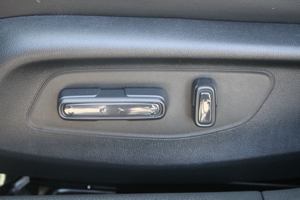 Honda Civic Touring 2023 à Gatineau, Québec - 25 - w1024h768px