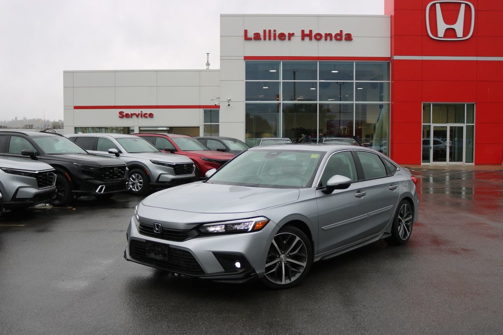 2023 Honda Civic Touring in Gatineau, Quebec - 1 - w1024h768px
