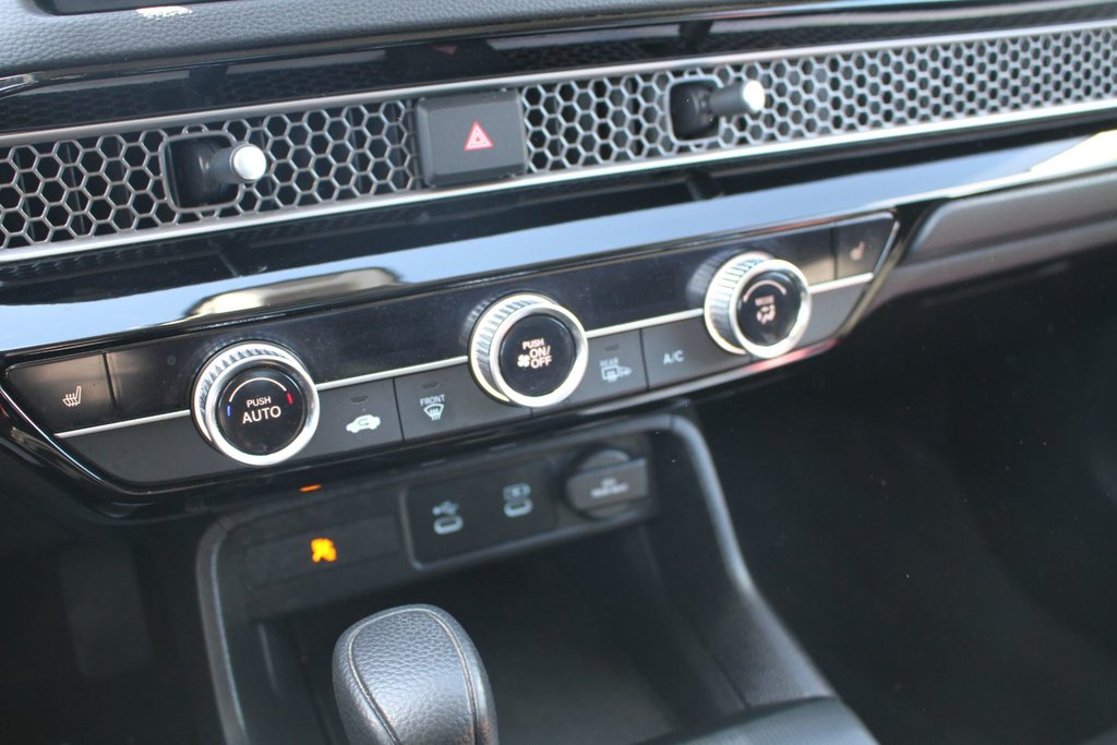 2025 Honda Civic LX in Gatineau, Quebec - 17 - w1024h768px