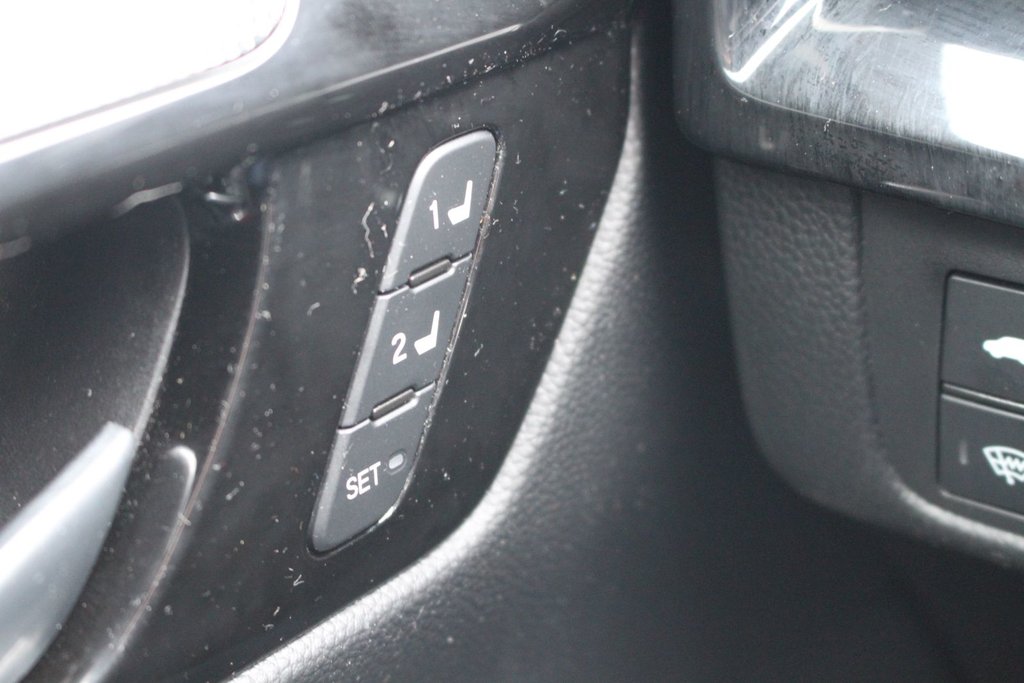 Honda CR-V Hybrid Touring | AWD 2023 à Gatineau, Québec - 14 - w1024h768px