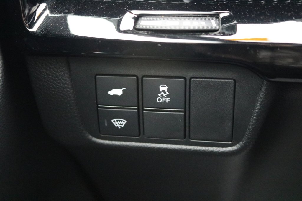 2023 Honda CR-V Hybrid Touring | AWD in Gatineau, Quebec - 14 - w1024h768px