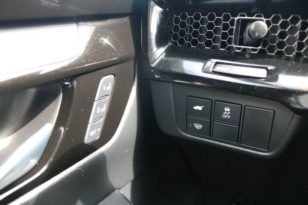 2023 Honda CR-V Hybrid Touring | AWD in Gatineau, Quebec - 14 - w1024h768px