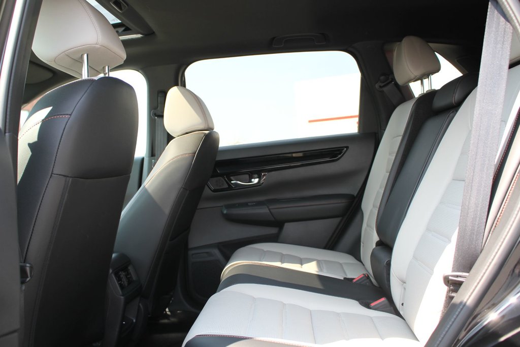Honda CR-V HYBRID Touring 2024 à , Québec - 11 - w1024h768px