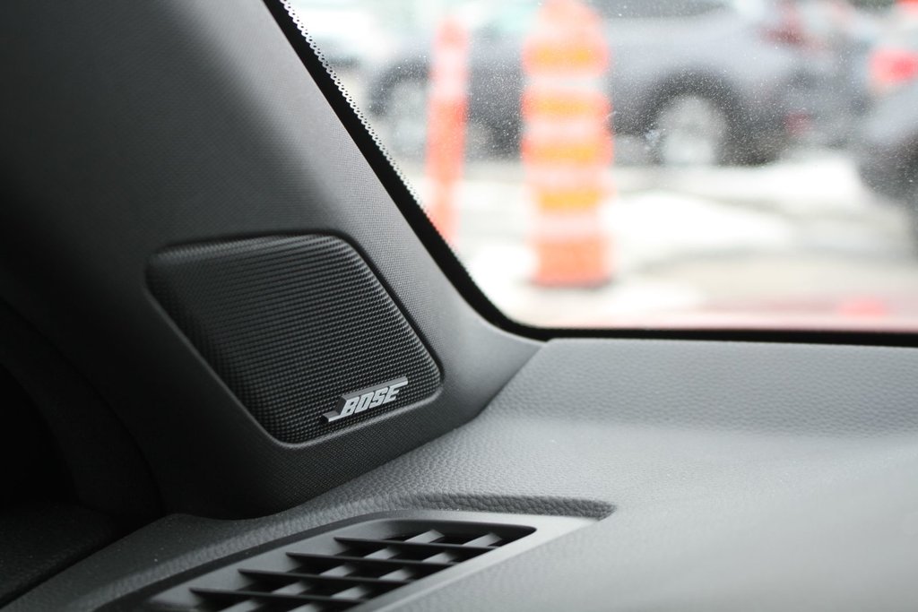 2024 Honda CR-V Hybrid Touring | AWD in Montréal, Quebec - 24 - w1024h768px