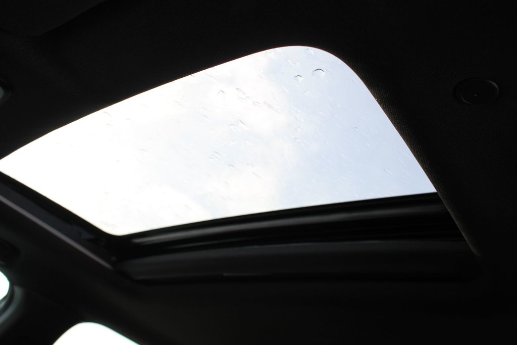 Honda CR-V Hybrid Touring 2025 à , Québec - 27 - w1024h768px