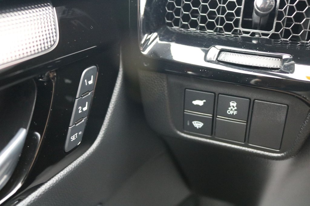 Honda CR-V Hybrid Touring | AWD 2025 à Gatineau, Québec - 14 - w1024h768px