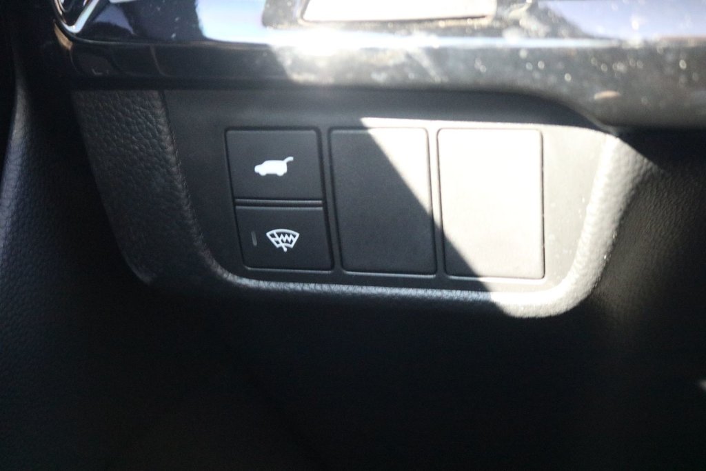 2026 Honda CR-V Hybrid Touring | AWD in Gatineau, Quebec - 13 - w1024h768px