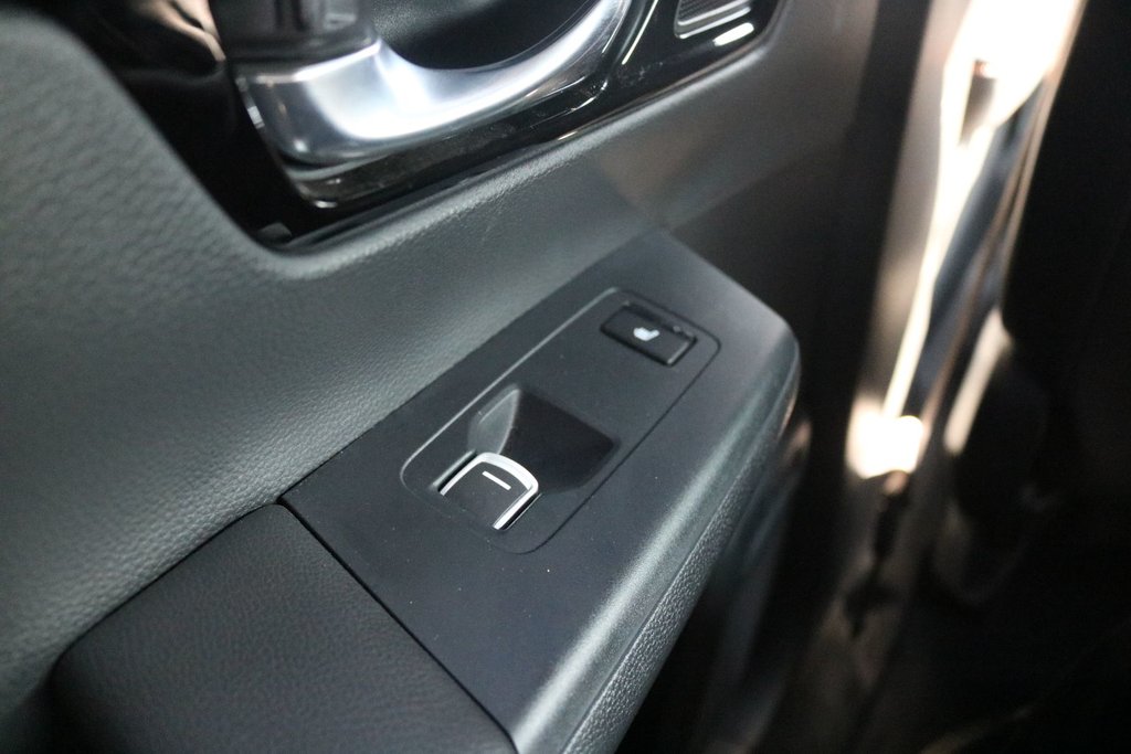 2026 Honda CR-V Hybrid Touring | AWD in Gatineau, Quebec - 9 - w1024h768px