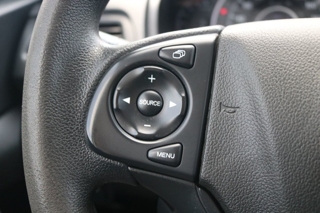 2016 Honda CR-V LX | FWD in Montréal, Quebec - 12 - w1024h768px
