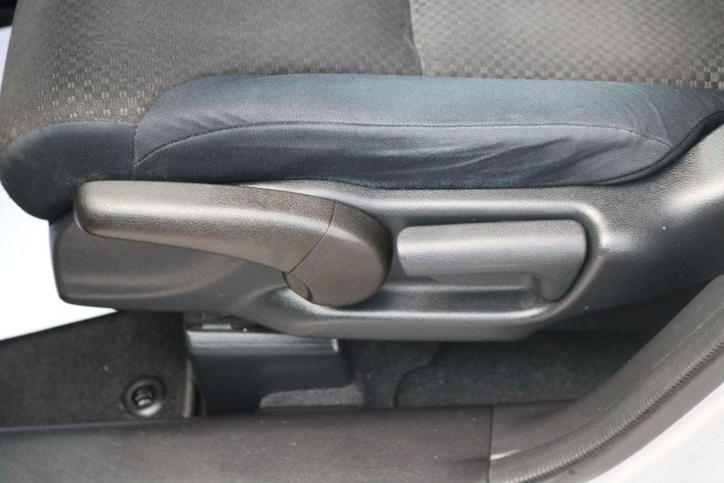 2016 Honda CR-V LX | FWD in Montréal, Quebec - 21 - w1024h768px