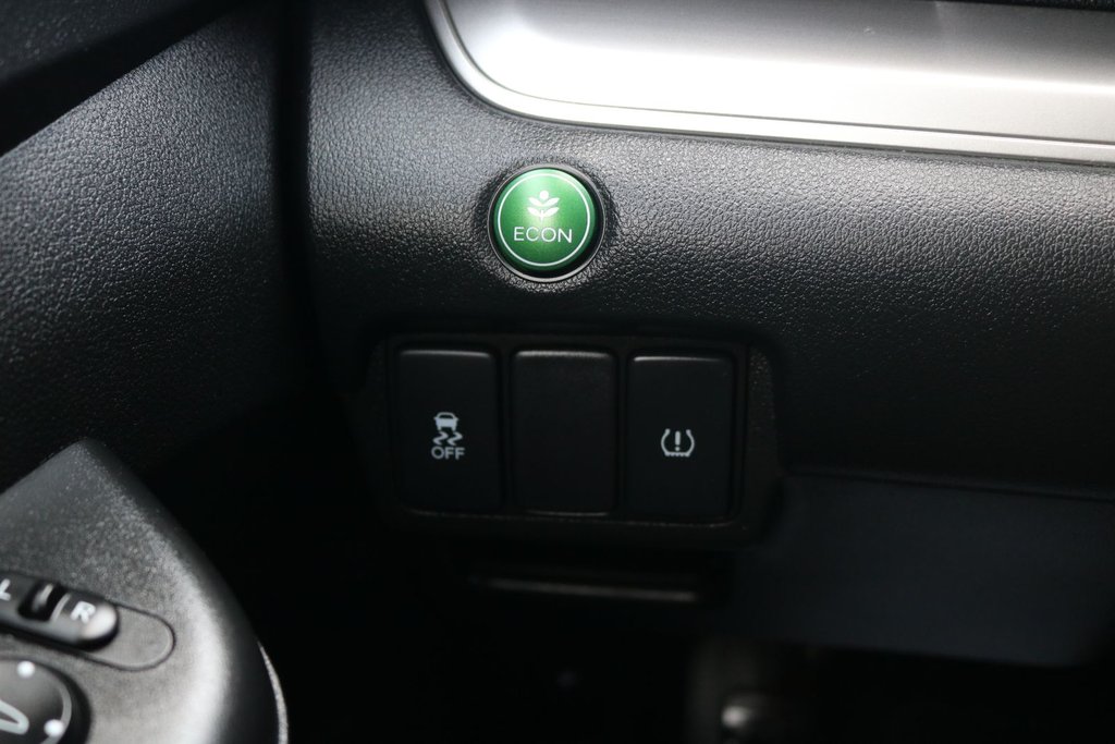 2016 Honda CR-V LX | FWD in Montréal, Quebec - 13 - w1024h768px