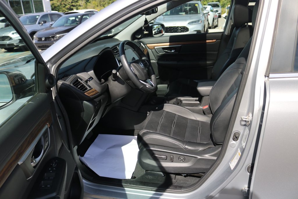 2019 Honda CR-V Touring | AWD in Gatineau, Quebec - 7 - w1024h768px