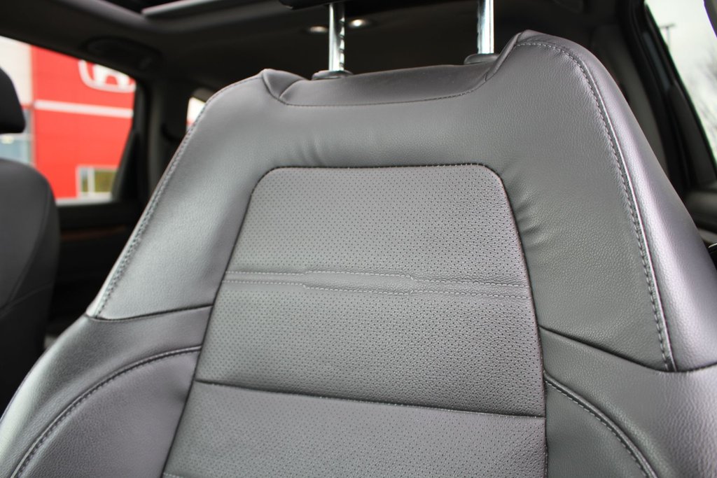 2020 Honda CR-V Touring in Gatineau, Quebec - 25 - w1024h768px