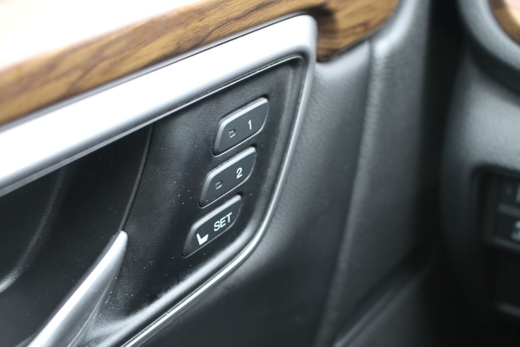 2020 Honda CR-V Touring in Gatineau, Quebec - 16 - w1024h768px