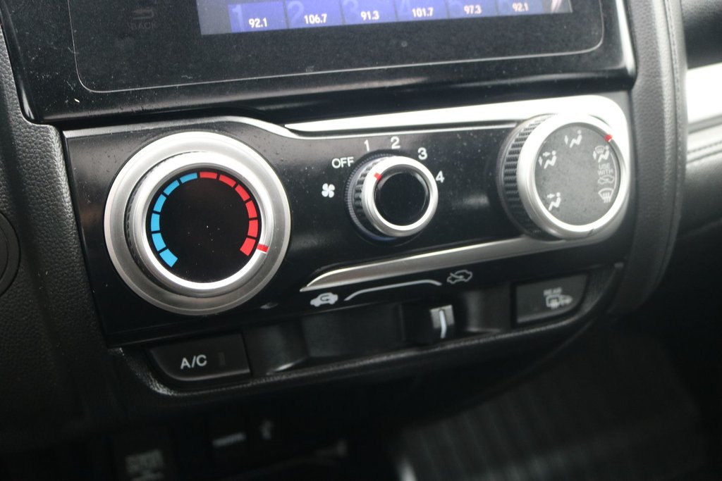 2016 Honda Fit EX in Gatineau, Quebec - 16 - w1024h768px