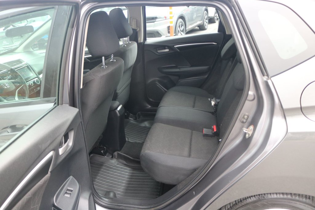 2016 Honda Fit EX in Gatineau, Quebec - 8 - w1024h768px
