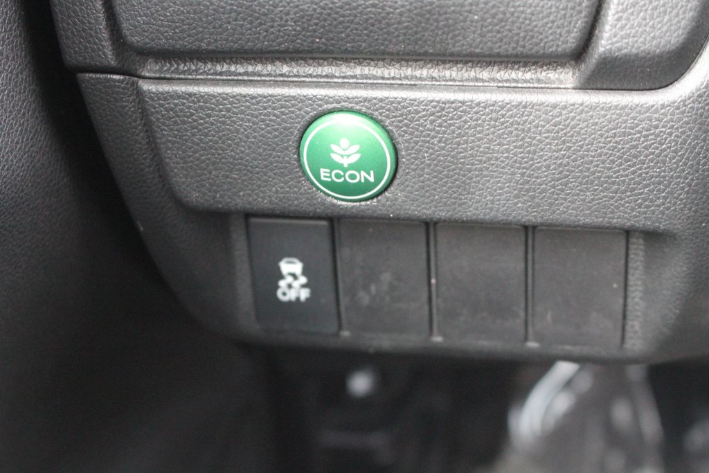 Honda Fit LX 2017 à Gatineau, Québec - 13 - w1024h768px