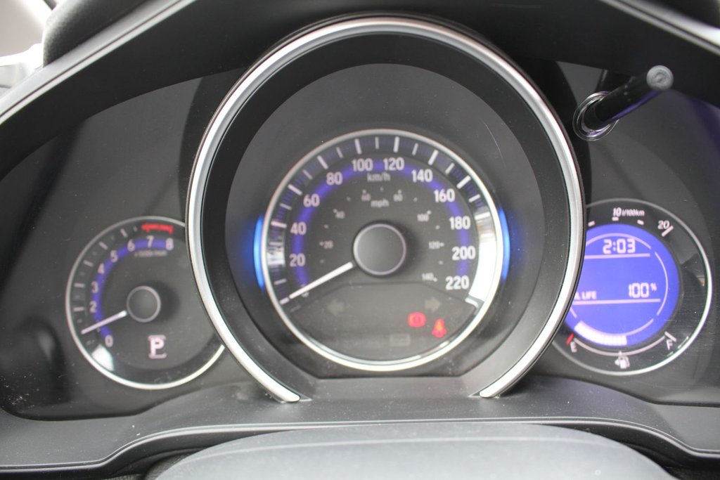 Honda Fit LX 2017 à Gatineau, Québec - 11 - w1024h768px