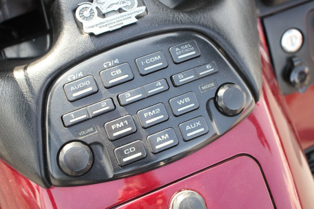 2005 Honda GOLDWING in , Quebec - 16 - w1024h768px