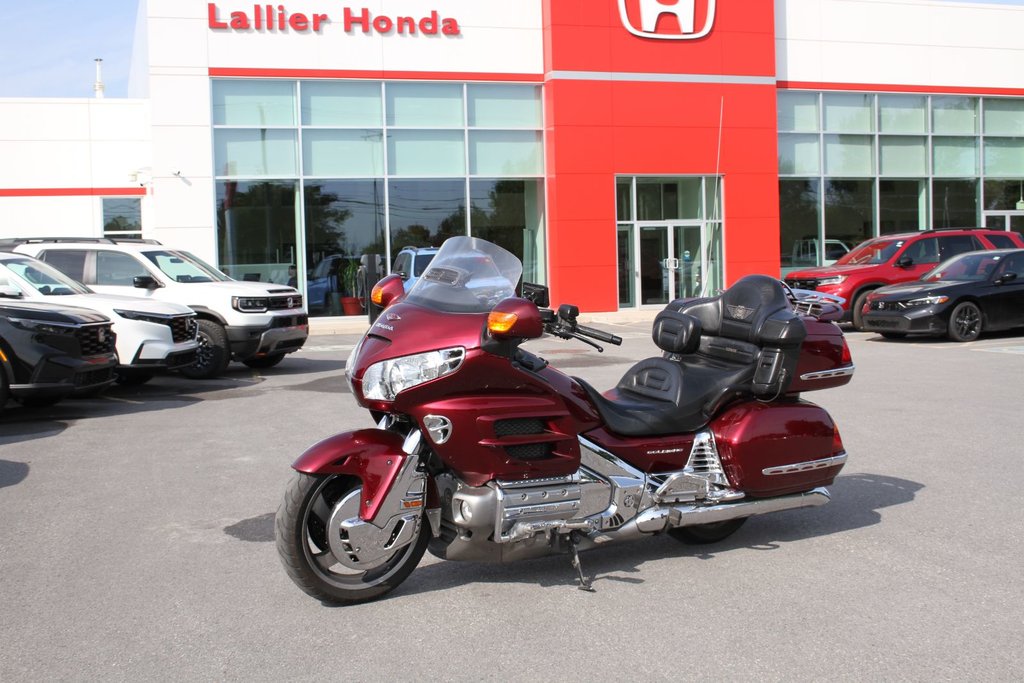 2005 Honda GOLDWING in , Quebec - 1 - w1024h768px