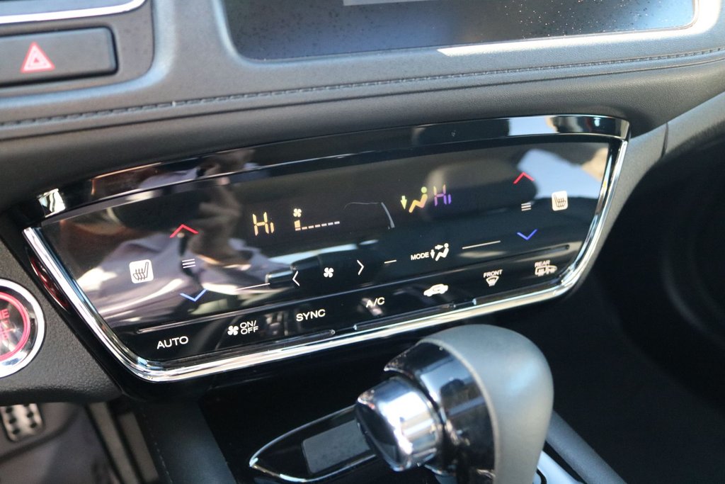 2019 Honda HR-V Touring | AWD in Gatineau, Quebec - 16 - w1024h768px