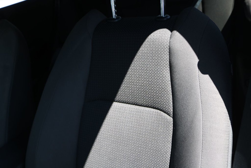 2021 Honda HR-V Sport | AWD in Gatineau, Quebec - 21 - w1024h768px