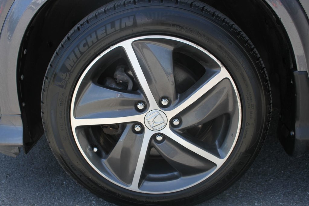 Honda HR-V Touring 2022 à , Québec - 22 - w1024h768px