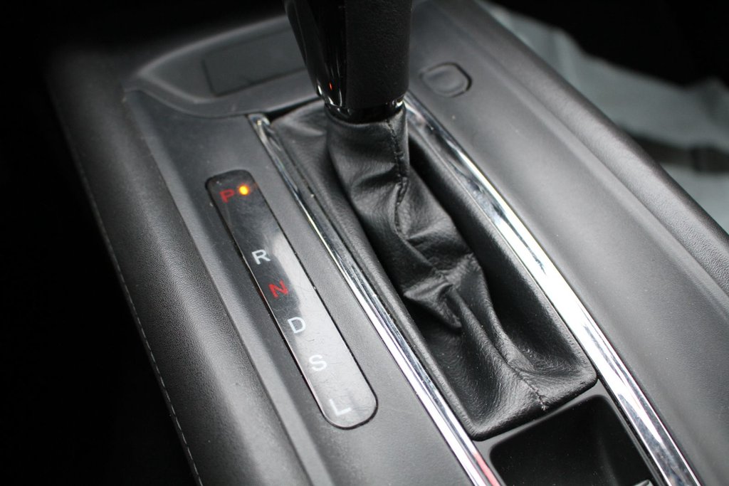 Honda HR-V LX | FWD 2022 à Gatineau, Québec - 16 - w1024h768px